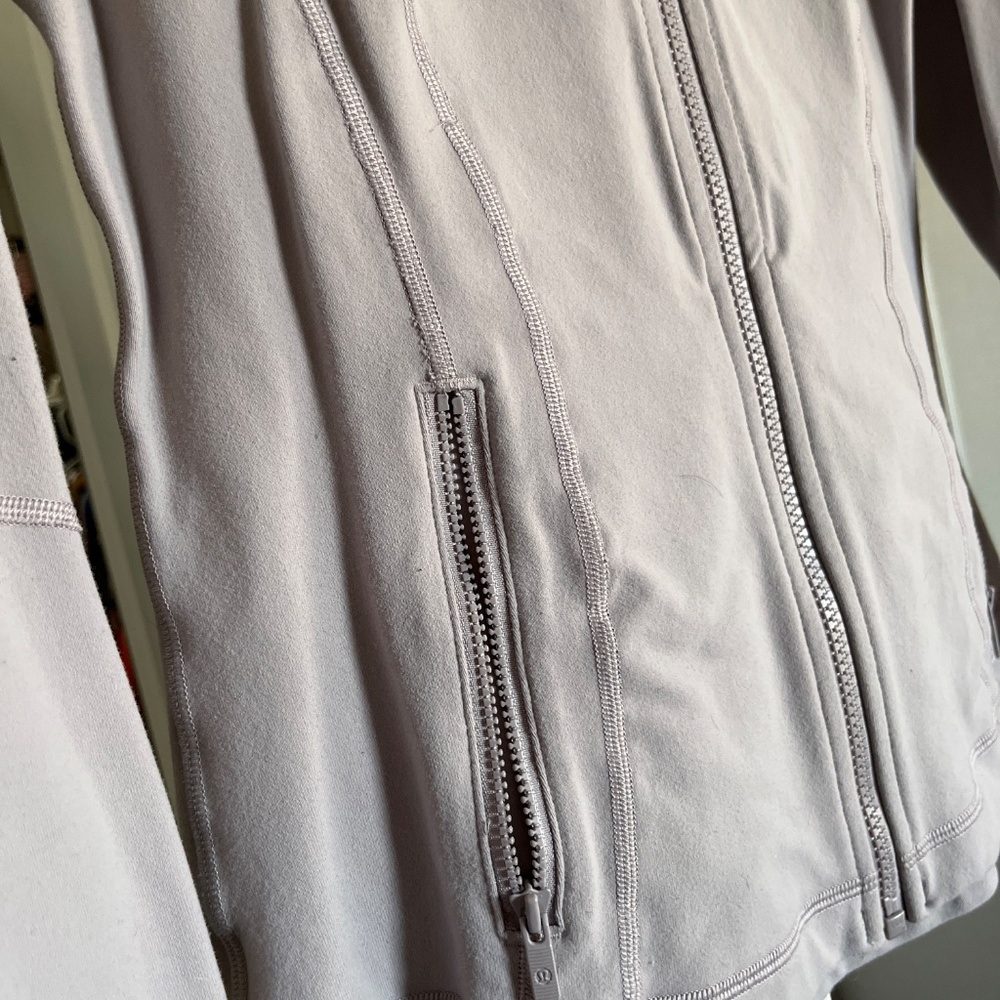 LuLuLemon jacket - Picture 3 of 3